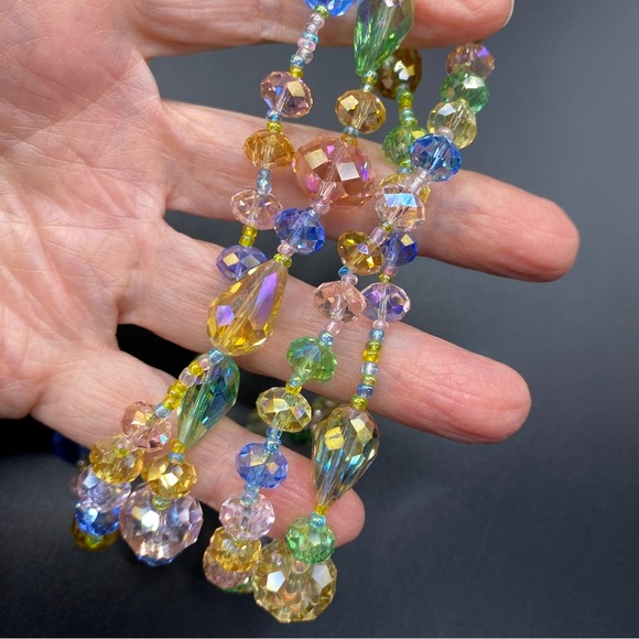 Faceted Glass Beads Necklace Multi Colored Shiny Sparkly Over-The-Head Style - Picture 1 of 8